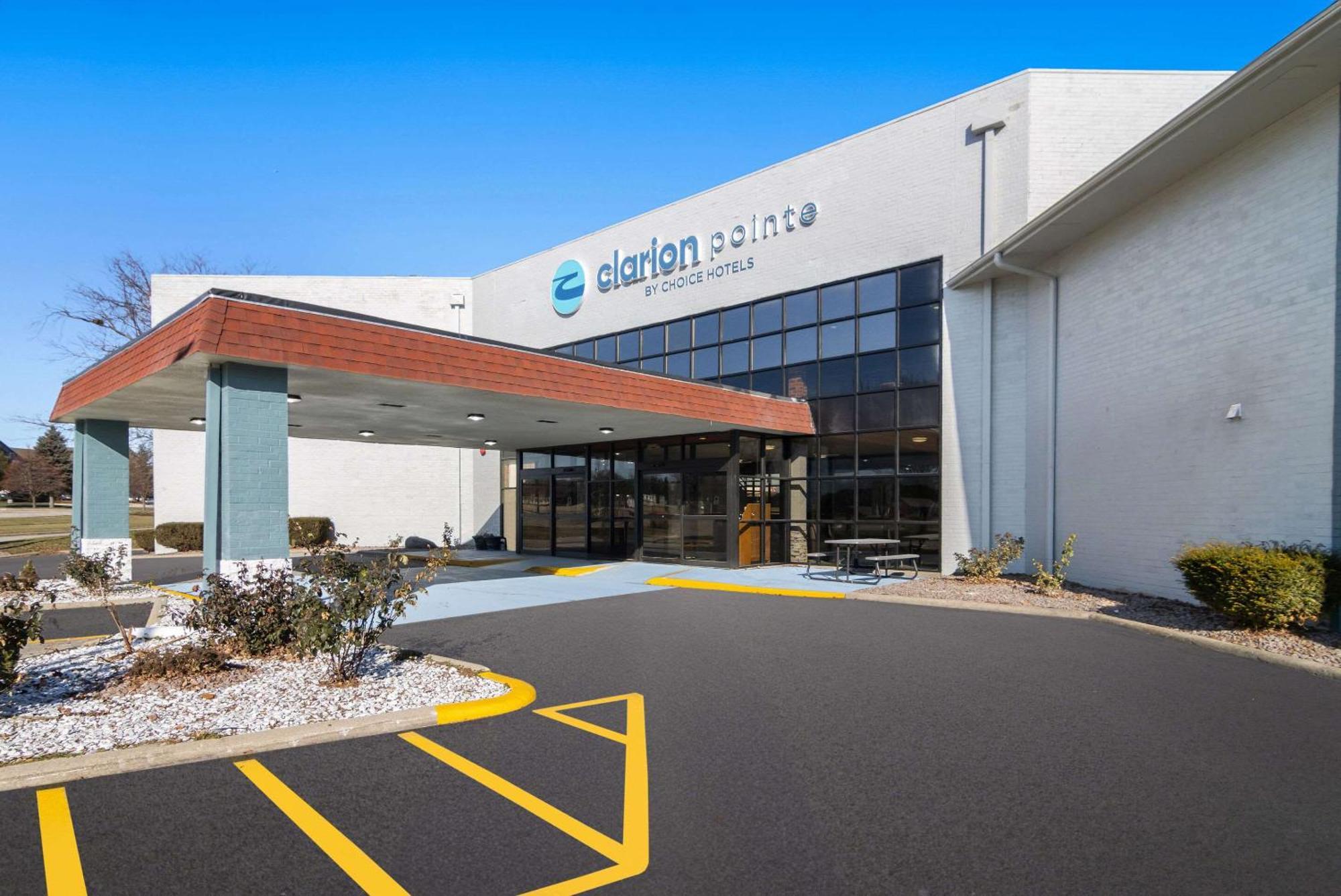 Clarion Pointe Bloomington-Normal Near I-55 And University Exterior foto